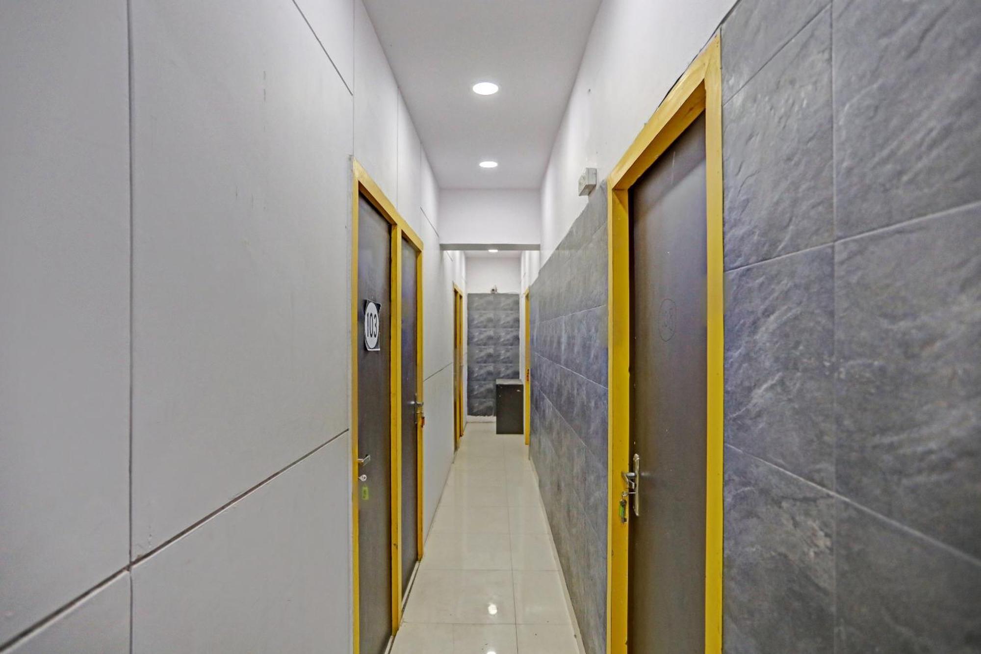 Hotel O North Campus New Delhi Ngoại thất bức ảnh