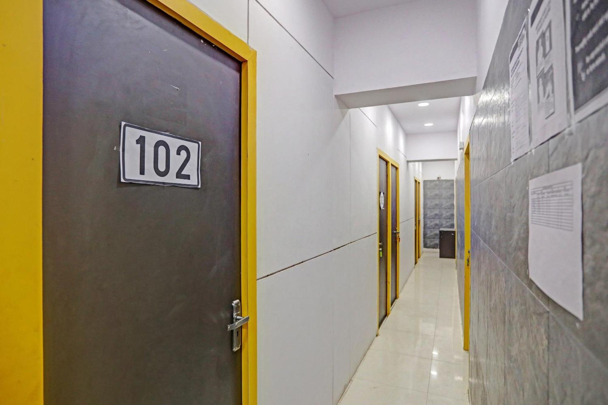 Hotel O North Campus New Delhi Ngoại thất bức ảnh