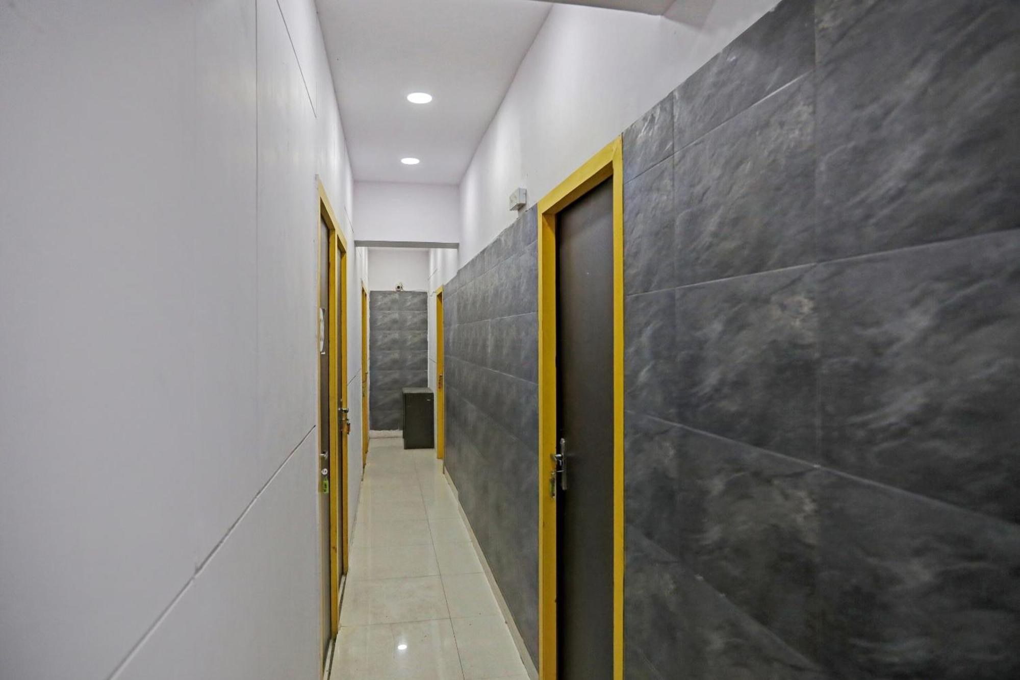 Hotel O North Campus New Delhi Ngoại thất bức ảnh