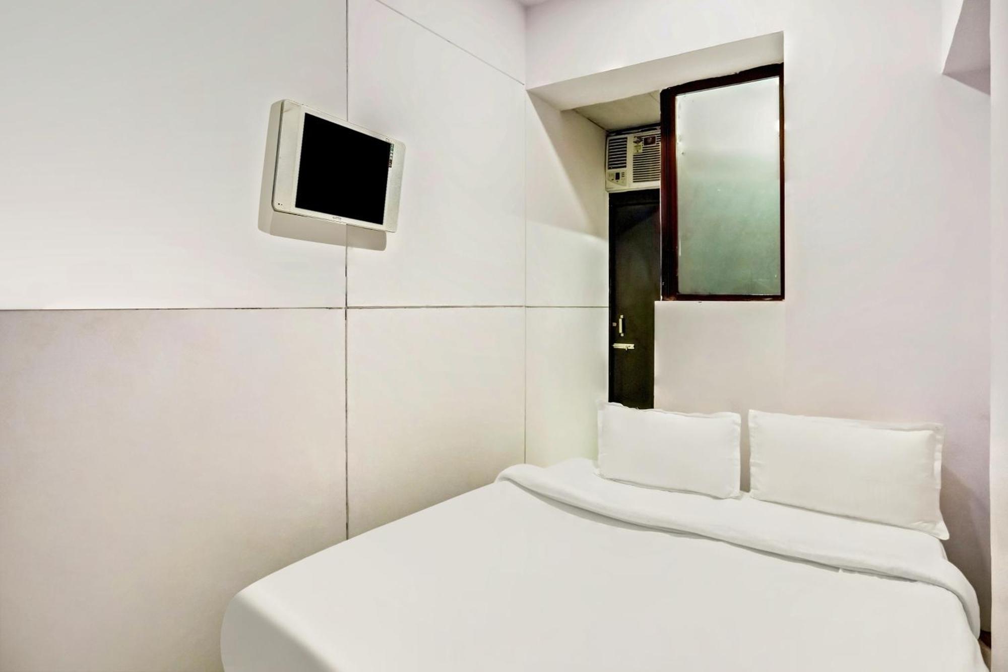 Hotel O North Campus New Delhi Ngoại thất bức ảnh